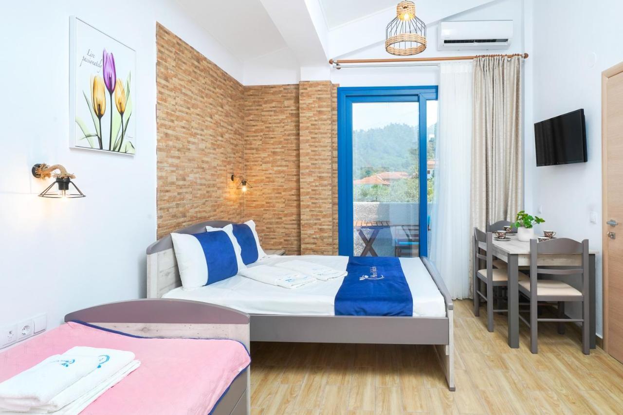 Mikres Kyklades Apartment สกาลา โปเตมิอัส ภายนอก รูปภาพ